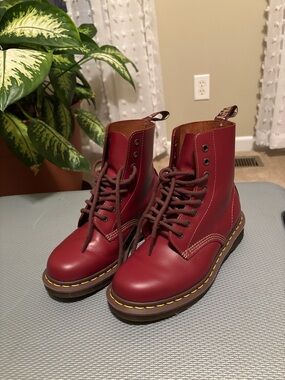 Dr. Martens Burgundy Leather Lace-Up Combat BootsSize women’s 7 MADE IN ENGLAND